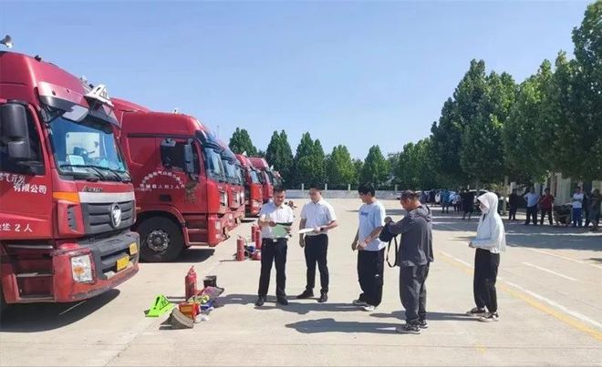 泰安 優(yōu)化營商環(huán)境助力危險(xiǎn)貨物運(yùn)輸行業(yè)健康發(fā)展